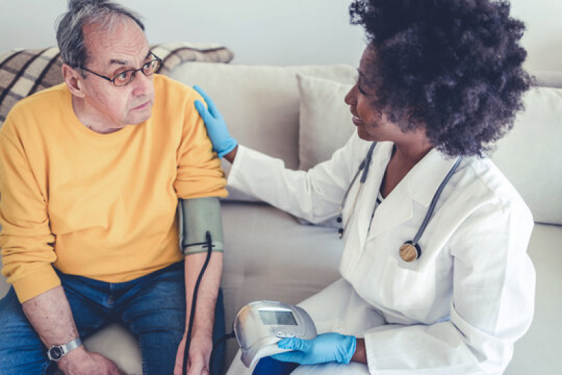 Franquia de Cuidador Particular para Idoso com Hipertensão Colíder - Franquia de Cuidador Particular para Idoso com Alzheimer